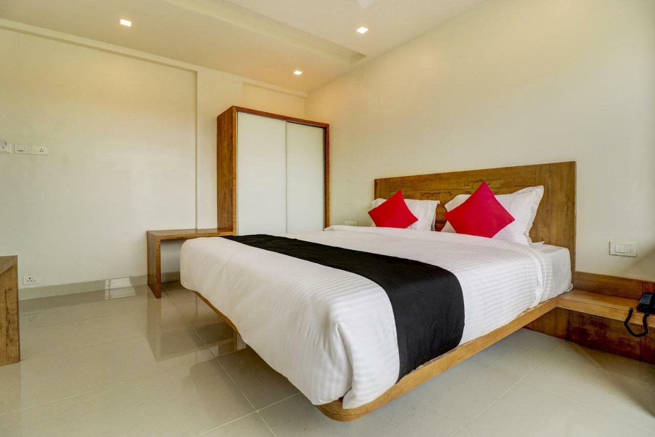 Hotel The Orange Flag Aurangabad  Eksteriør bilde